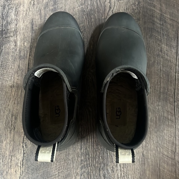 UGG droplet boots - Picture 2 of 6